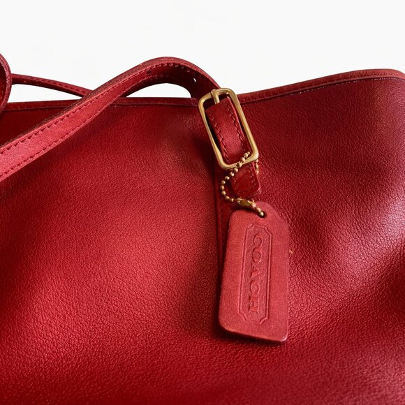 Coach Hamptons Tote 9818 Red Glove-Tanned Leather | Brass Hardware | Vintage USA - Picture 2 of 8